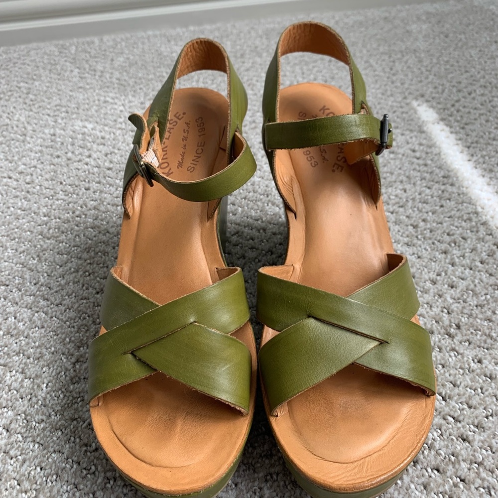 Kork-Ease green wedge sandels